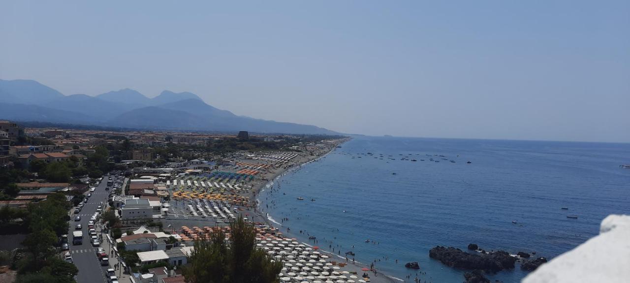 Bed End Breakfast Mediterraneo Scalea Bagian luar foto